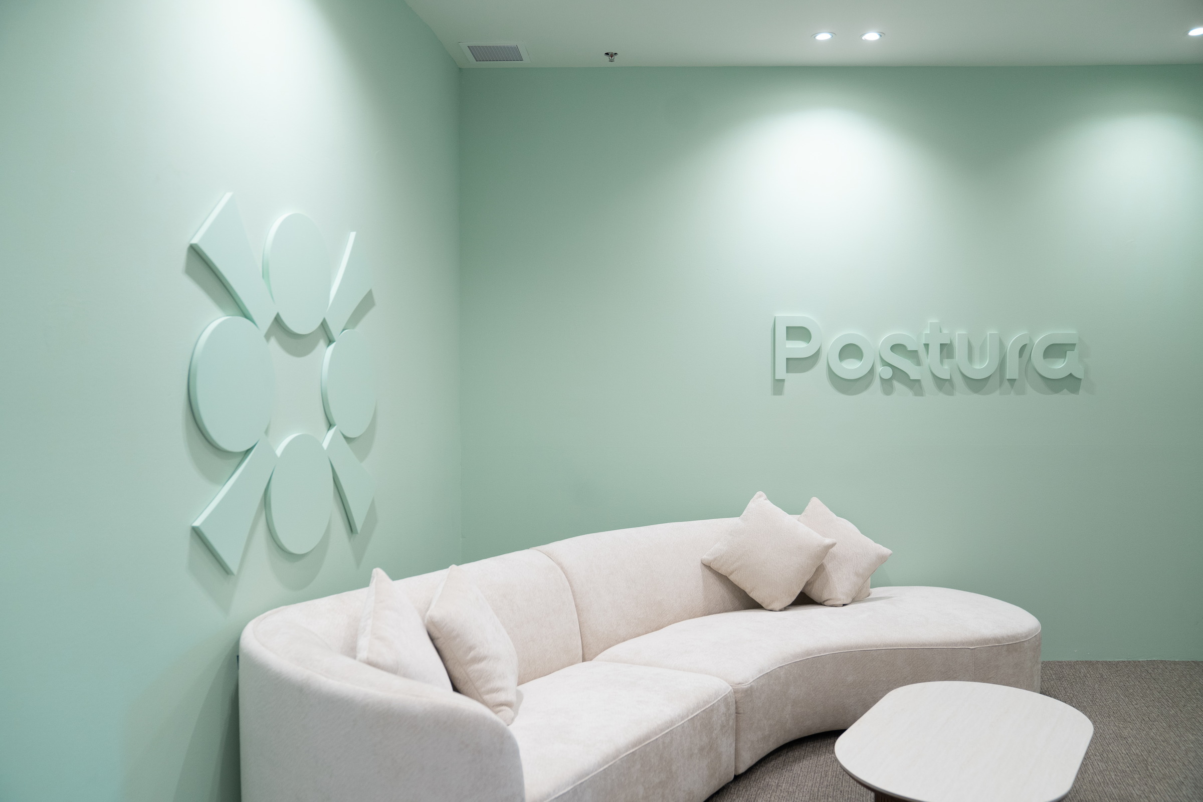 Postura Wellness Somerset clinic